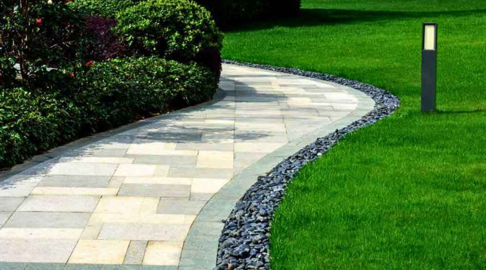 Green-Square-Amenities-Lawn-Area